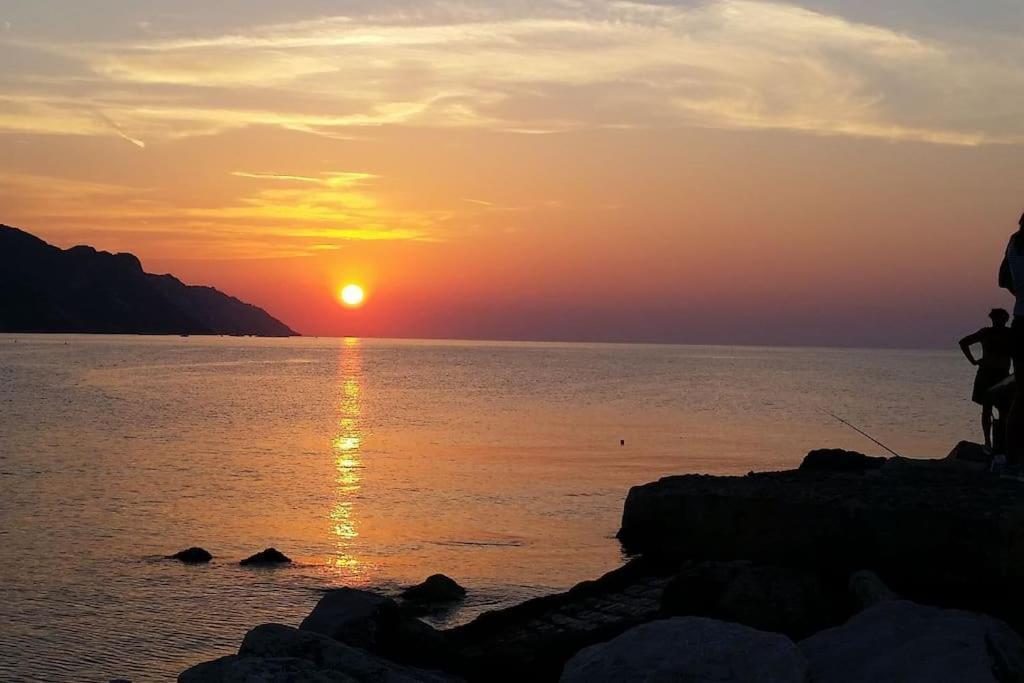 Appartamento In Villetta A 2 Passi Dal Mare E Dal Centro ペザロ エクステリア 写真